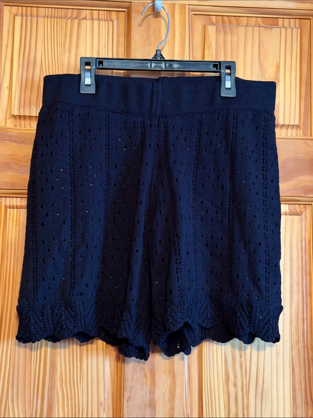 VENUS Black Knit Eyelet High-Waist Shorts